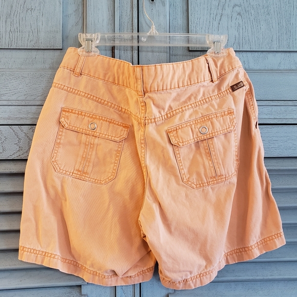 🧡VF Jeanswear Women's Peach Shorts Size 10🧡 - Picture 2 of 4